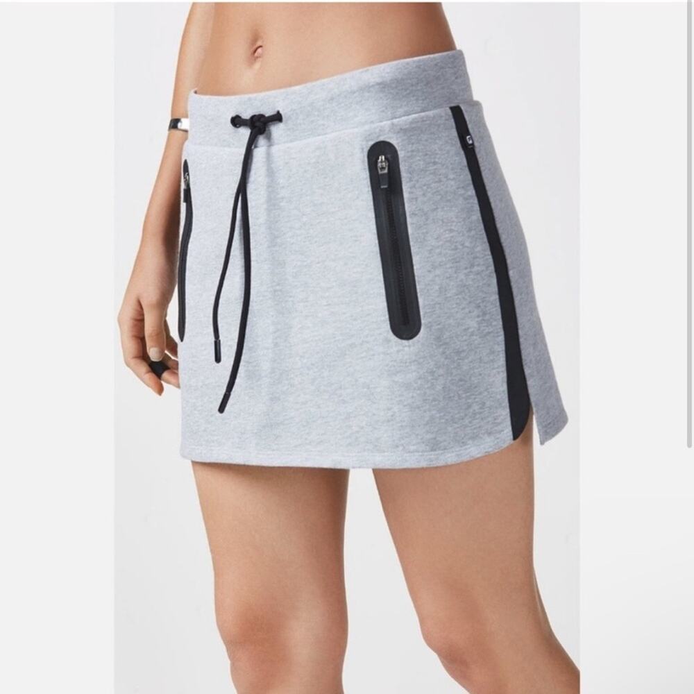 Fabletics Amara Gray Skirt Size‎ XL